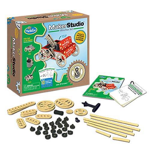 Maker Studio-Winches Tow Truck