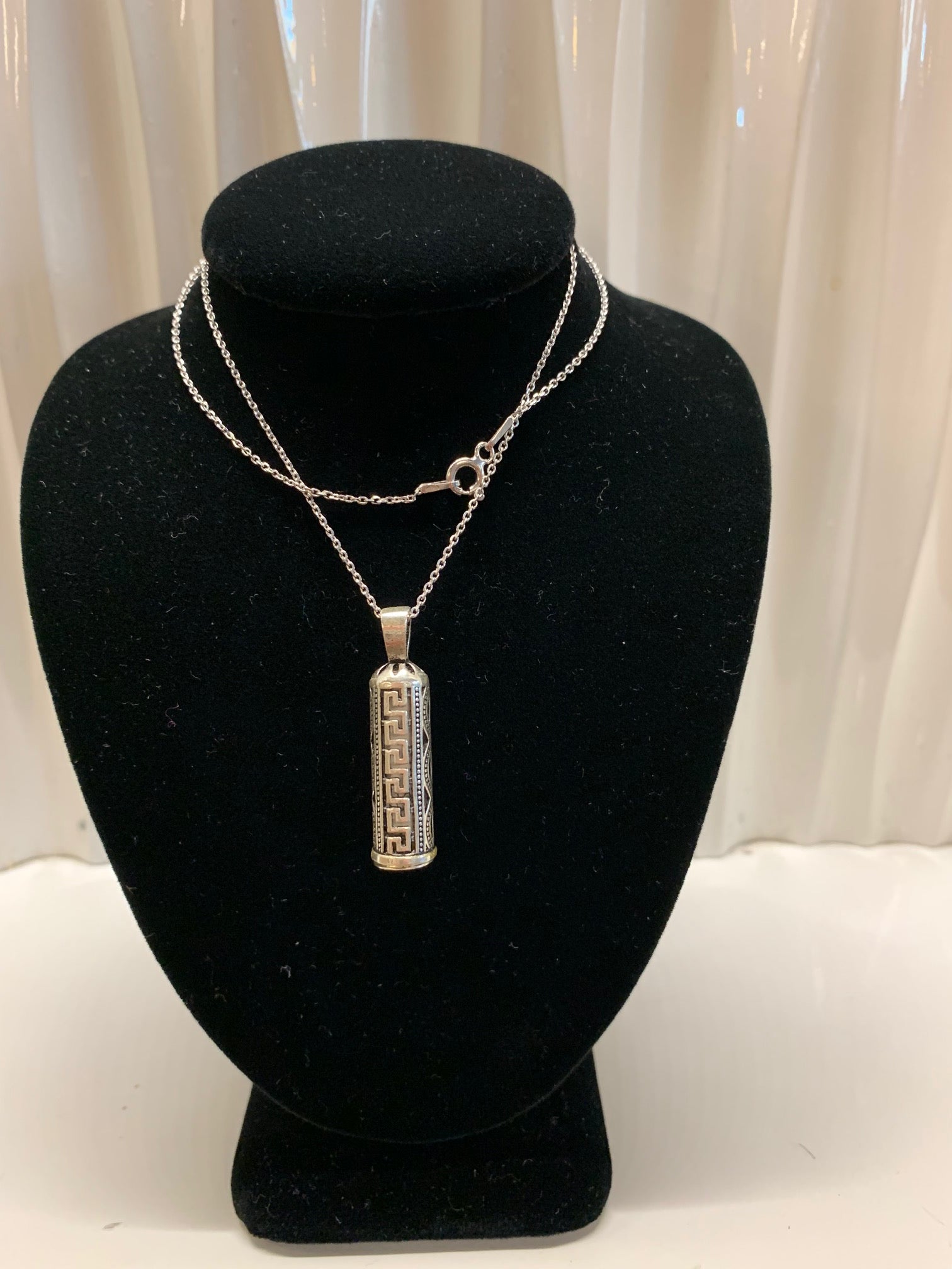 Cevsen kolye zincirsiz