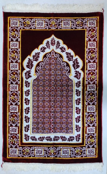 Prayer Rug - Seccade - Sajjadah - Jaynamaz (RED)