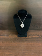 Cevsen  Dualı  Taşlı  Kolye zincirsiz